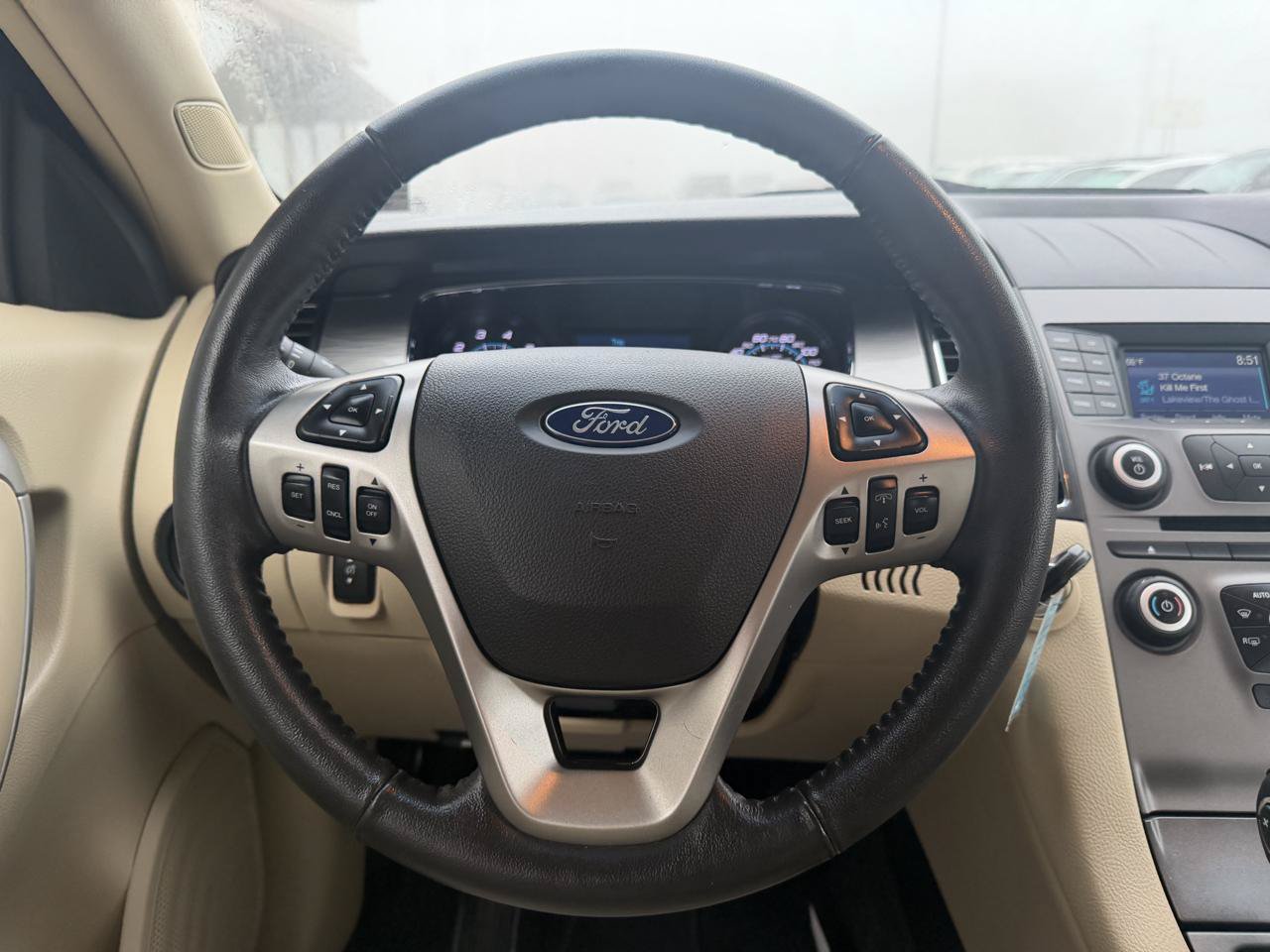 Used 2018 Ford Taurus SEL FWD image 15