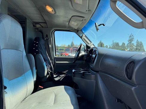 Used 2008 Ford E-150 and Econoline 150 image 16