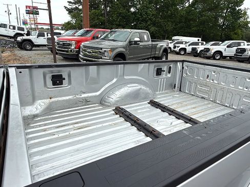 Used 2019 Ford F350 XLT AWD/4WD image 4