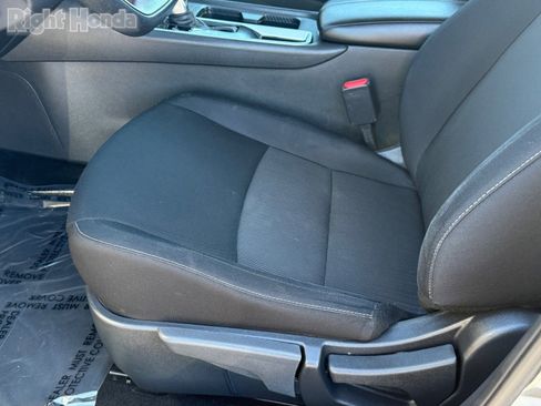 Used 2024 Nissan Sentra SV image 13