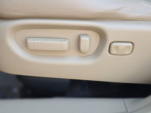 Used 2011 Honda CR-V EX-L image 19
