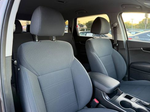 Used 2019 Kia Sorento AWD w/ LX Convenience Package image 24