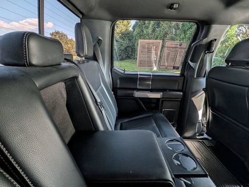 Used 2019 Ford F150 Lariat w/ Equipment Group 502A Luxury AWD/4WD image 31
