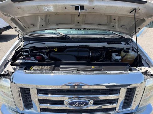 Used 2011 Ford E-350 and Econoline 350 XLT RWD image 47