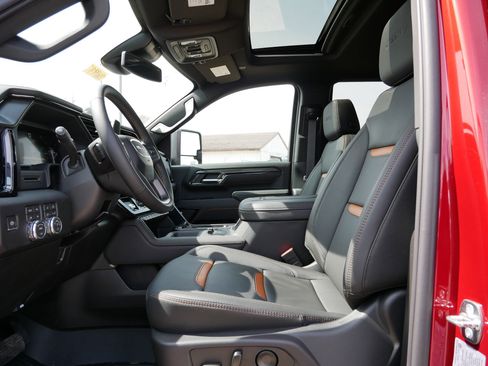 New 2026 GMC Sierra 3500 AT4 w/ AT4 Preferred Package AWD/4WD image 11