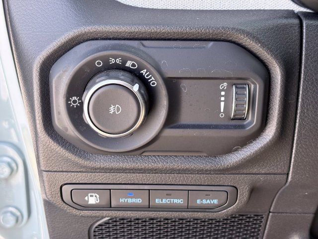 Used 2024 Jeep Wrangler Unlimited AWD/4WD image 24
