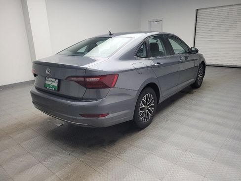 Used 2021 Volkswagen Jetta SE w/ SE Cold Weather Package FWD image 9