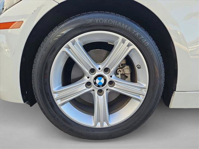 Used 2015 BMW 320i Sedan RWD image 22