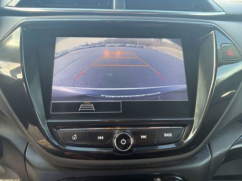 Used 2022 Chevrolet TrailBlazer LT w/ Sun and Liftgate Package image 18