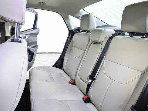 Used 2018 Ford Focus Titanium image 20