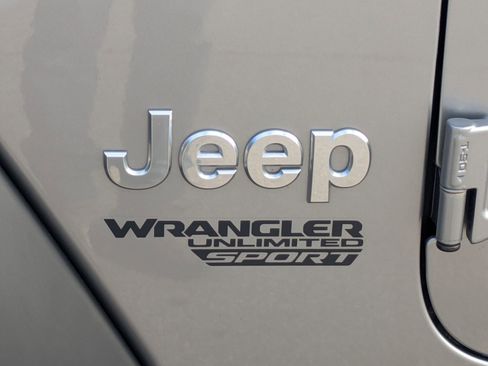 Used 2021 Jeep Wrangler Unlimited Sport image 28