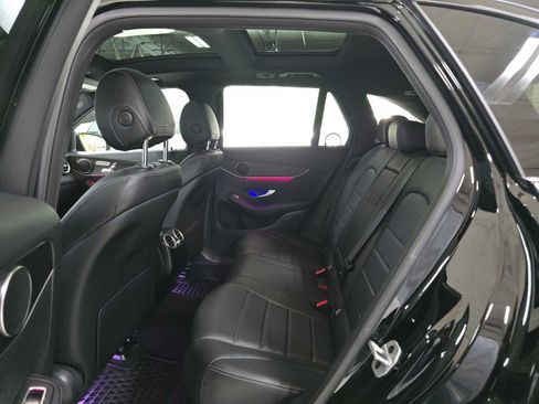 Used 2022 Mercedes-Benz GLC 300 4MATIC image 16