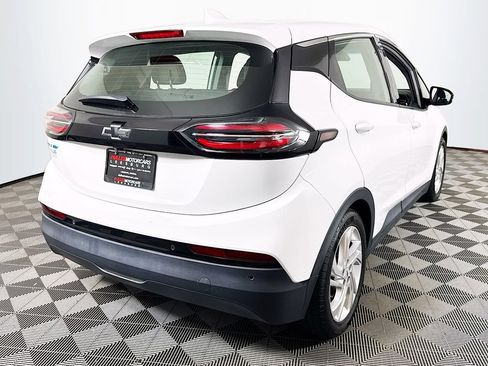 Used 2023 Chevrolet Bolt LT w/ Driver Confidence Package FWD image 7