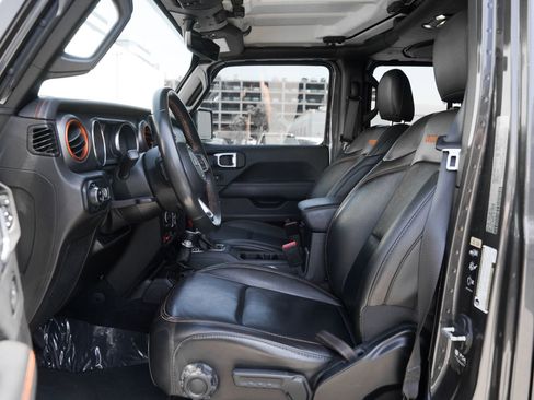 Used 2021 Jeep Gladiator Mojave image 2