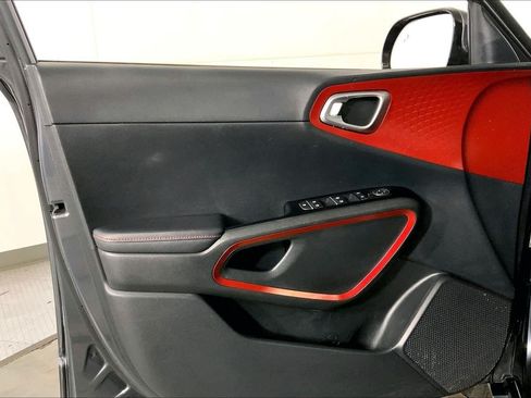 Certified 2023 Kia Soul GT-Line FWD image 24