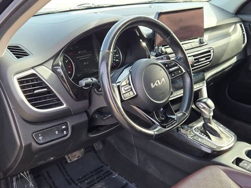 Used 2023 Kia Seltos SX image 21