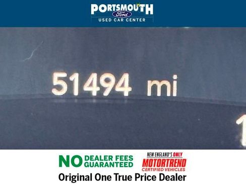 Used 2024 Chrysler Pacifica Touring-L image 18