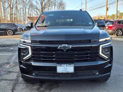 Used 2025 Chevrolet Tahoe RST w/ RST Performance Edition image 2