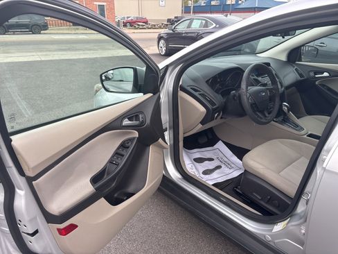 Used 2016 Ford Focus SE image 23