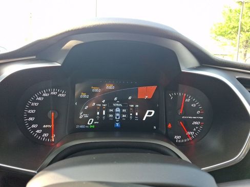 Used 2019 Chevrolet Corvette Grand Sport RWD image 3