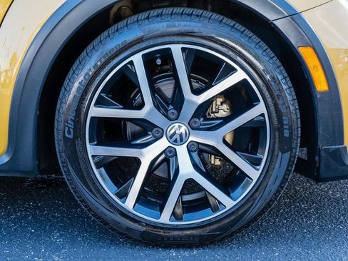 Used 2017 Volkswagen Beetle 1.8T Dune FWD image 30