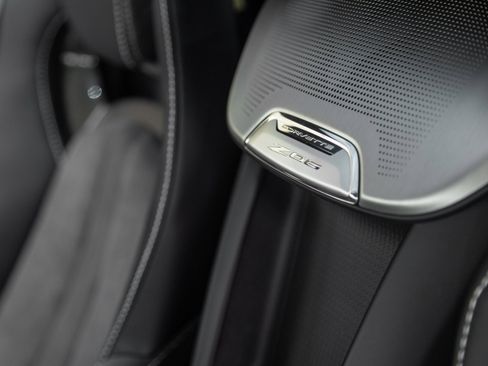 Used 2024 Chevrolet Corvette Z06 w/ Z07 Performance Package image 27