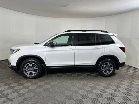 Used 2023 Honda Passport TrailSport image 6