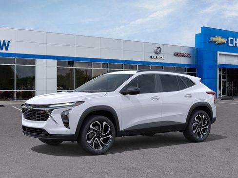 New 2026 Chevrolet Trax RS w/ Sunroof Package image 2