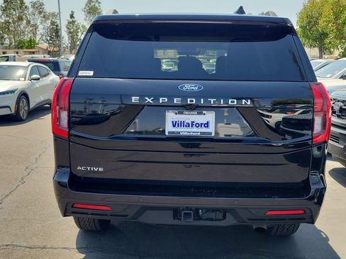 Certified 2025 Ford Expedition Active AWD/4WD image 22