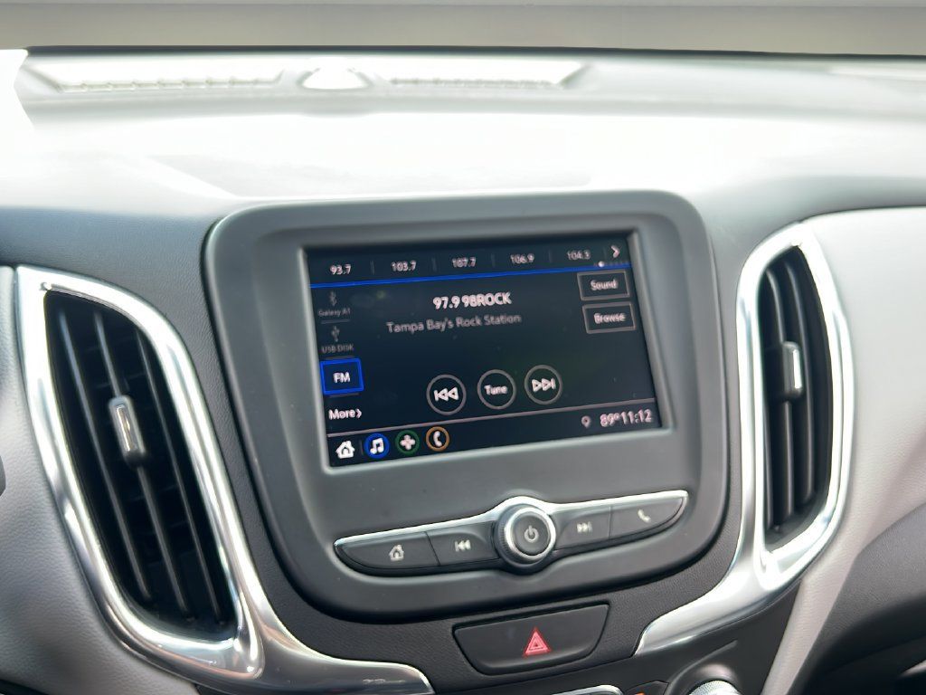 Used 2021 Chevrolet Equinox LS w/ LS Convenience Package FWD image 22