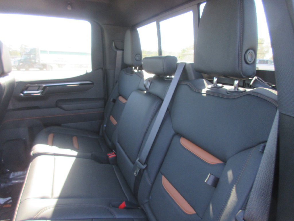 New 2026 GMC Sierra 1500 AT4 w/ AT4 Premium Package AWD/4WD image 13