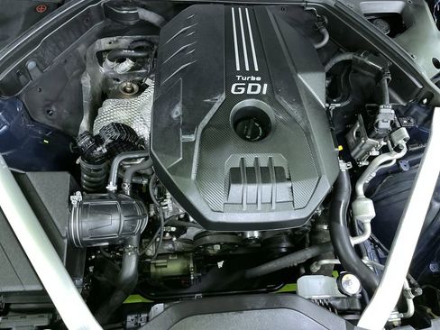 Used 2020 Genesis G70 2.0T w/ Elite Package image 31