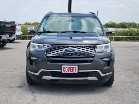 Used 2018 Ford Explorer Platinum AWD/4WD image 2
