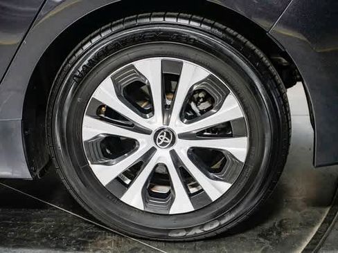 Certified 2022 Toyota Prius Prime XLE image 10