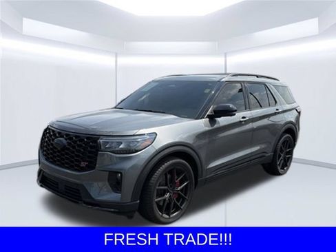 Used 2025 Ford Explorer ST w/ Sun And Sound Package AWD/4WD image 3