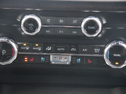 Certified 2023 Ford F150 Platinum w/ Equipment Group 701A High image 19