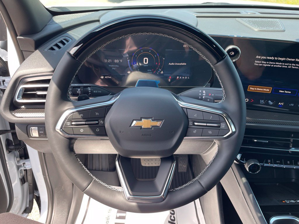 New 2026 Chevrolet Traverse High Country w/ LPO, Floor Liner Package FWD image 18