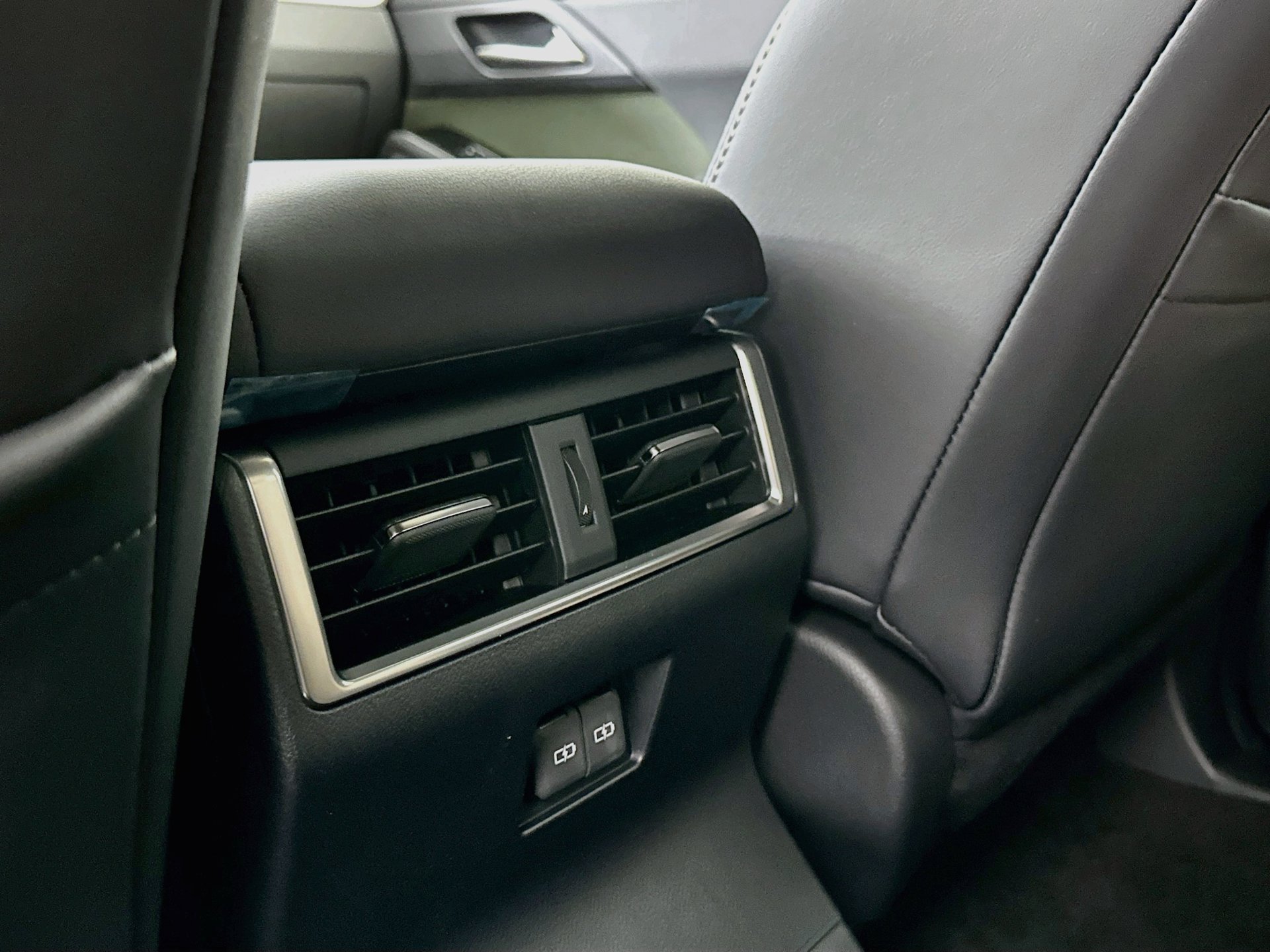 Used 2026 Lexus GX 550 AWD/4WD image 28