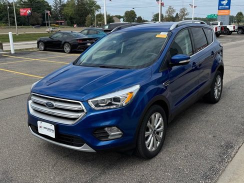 Certified 2018 Ford Escape Titanium AWD/4WD image 32