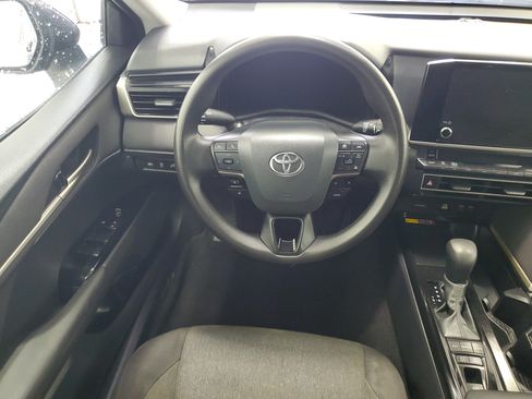 Used 2025 Toyota Camry LE FWD image 14