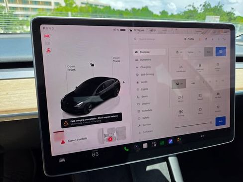 Used 2023 Tesla Model 3 Standard Range RWD image 29