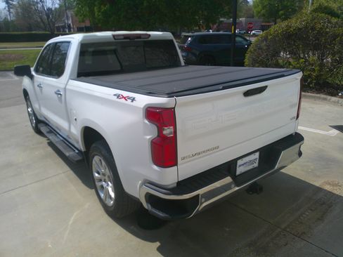 Used 2024 Chevrolet Silverado 1500 LTZ w/ Technology Package image 10