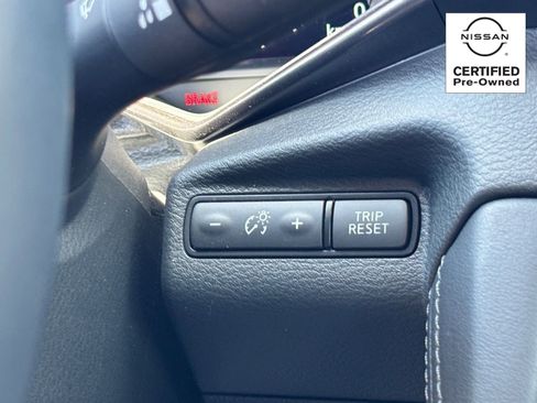 Certified 2025 Nissan Z Performance w/ Floor Mat Package RWD image 19