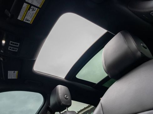 Used 2018 Jaguar F-PACE Premium AWD/4WD image 30