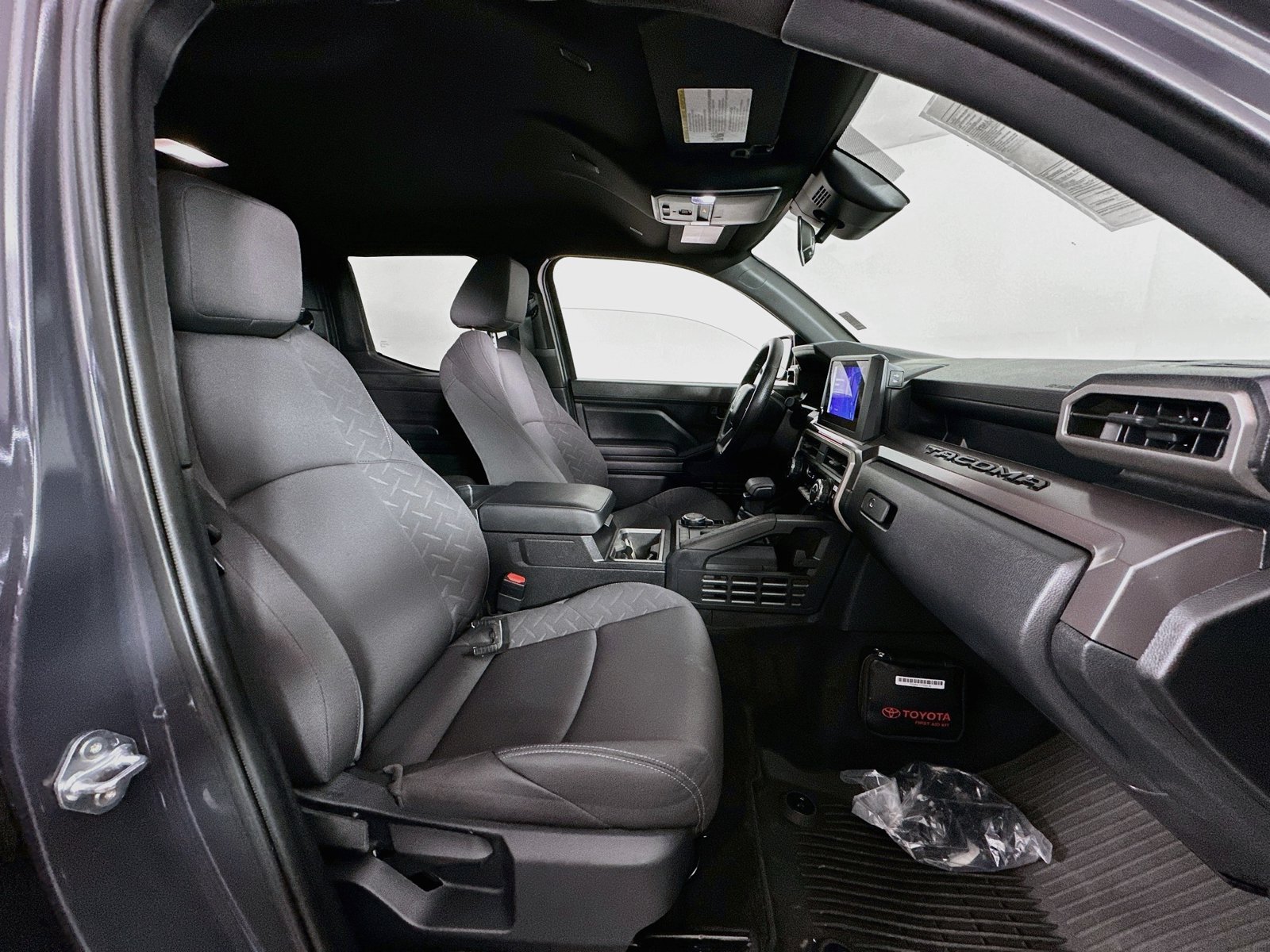 Certified 2026 Toyota Tacoma SR5 AWD/4WD image 26