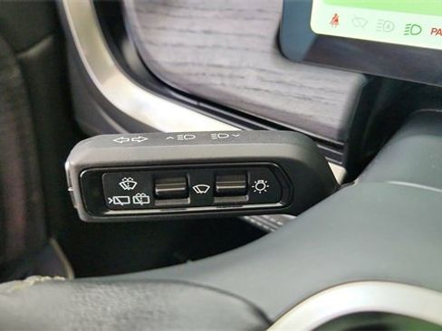 Used 2024 Rivian R1S Adventure image 46