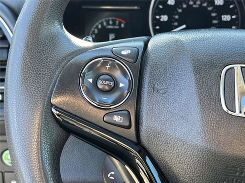 Used 2019 Honda HR-V EX image 25