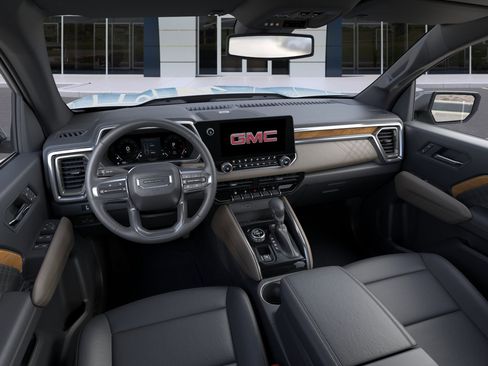 New 2026 GMC Canyon Denali image 16
