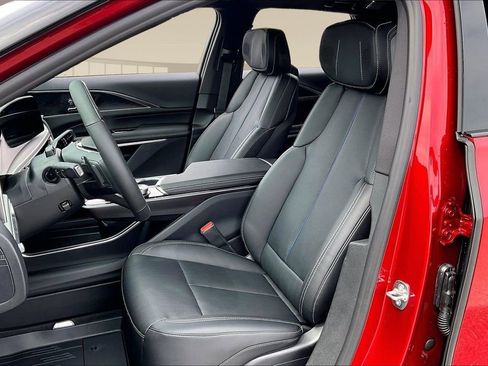 New 2026 Cadillac Lyriq Premium Sport image 9