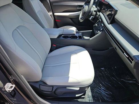 Used 2025 Hyundai Sonata SEL FWD image 23